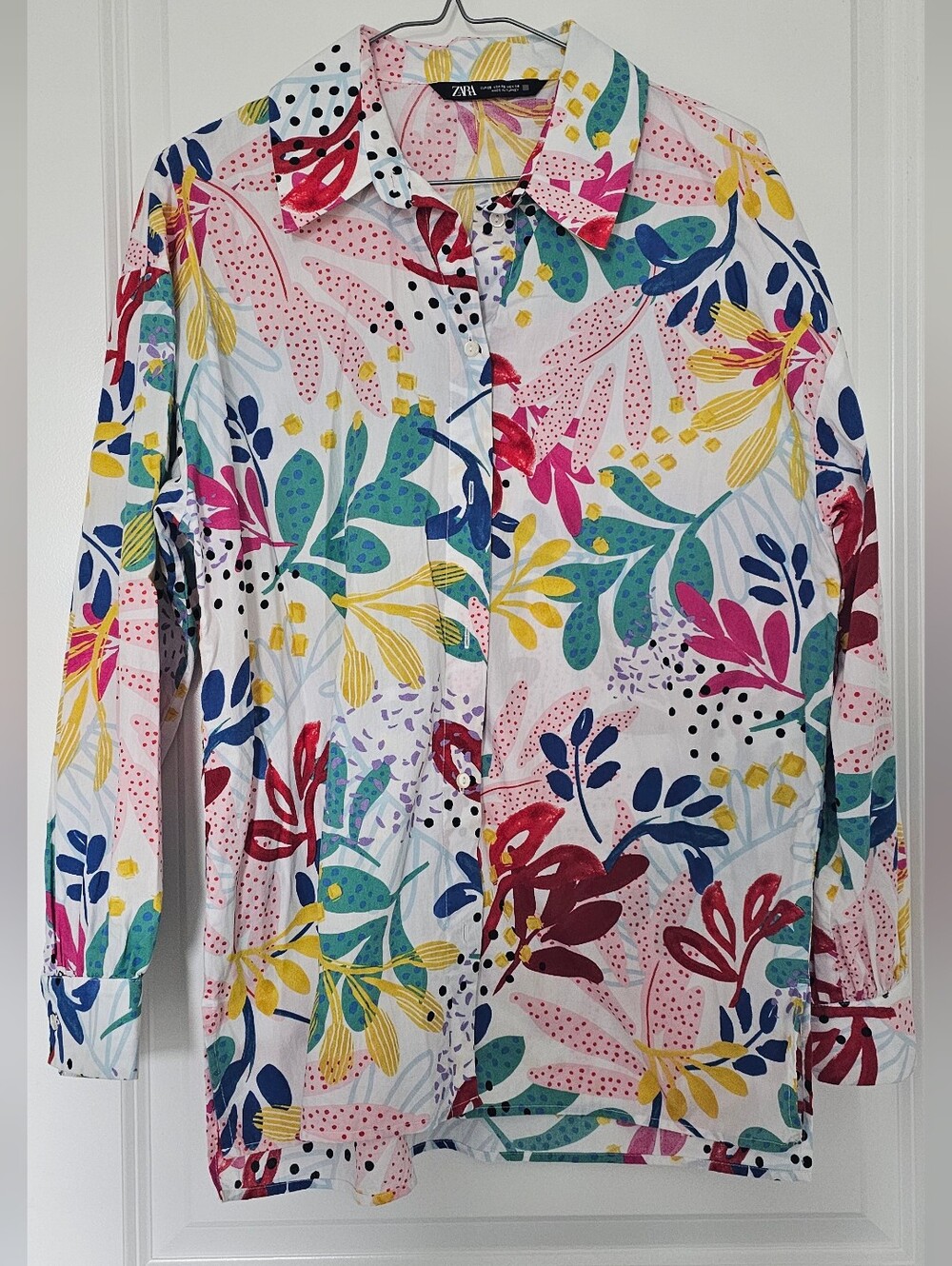 ZARA White Floral Button-Up Shirt with Multicolor Print